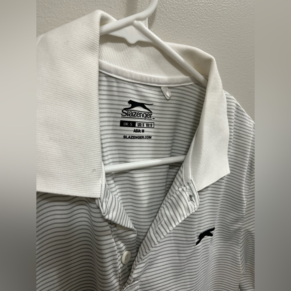 Small Slazenger Golf shirt | 100% Polyester | dri-fit athletic fit. - Picture 3 of 5
